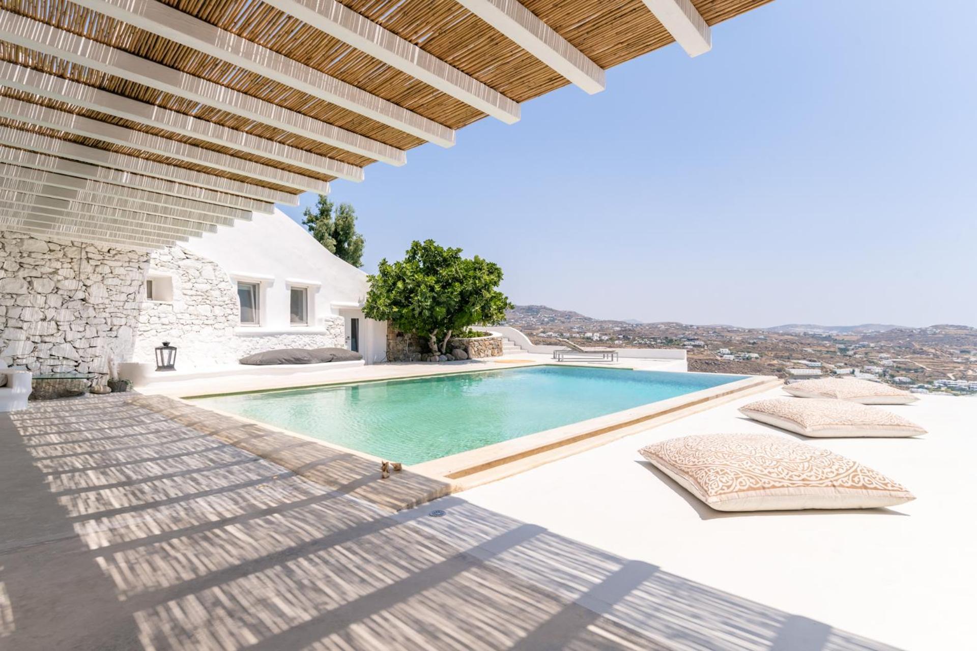 Psarou, The Above Nammos Experience Villa *
